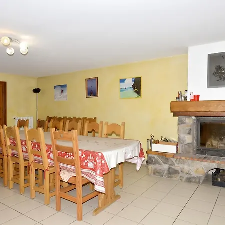 Chalet Maison Conviviale 200 M², Cheminée *